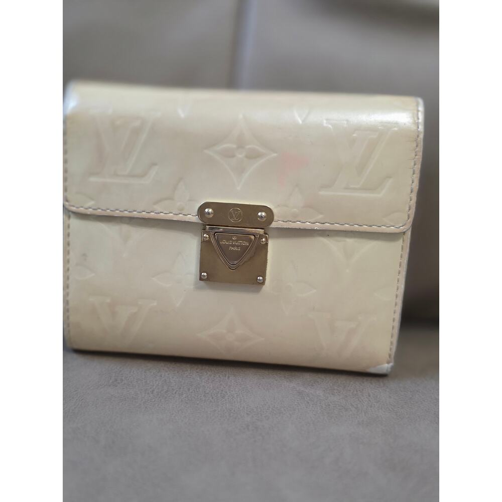 Louis Vuitton Monogram Vernis Koala Compact Wallet